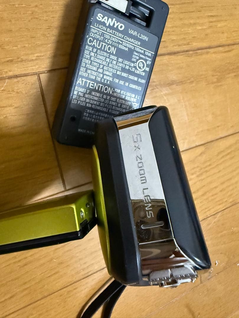 SANYO Xacti DMX-CA9 防水ビデオカメラ