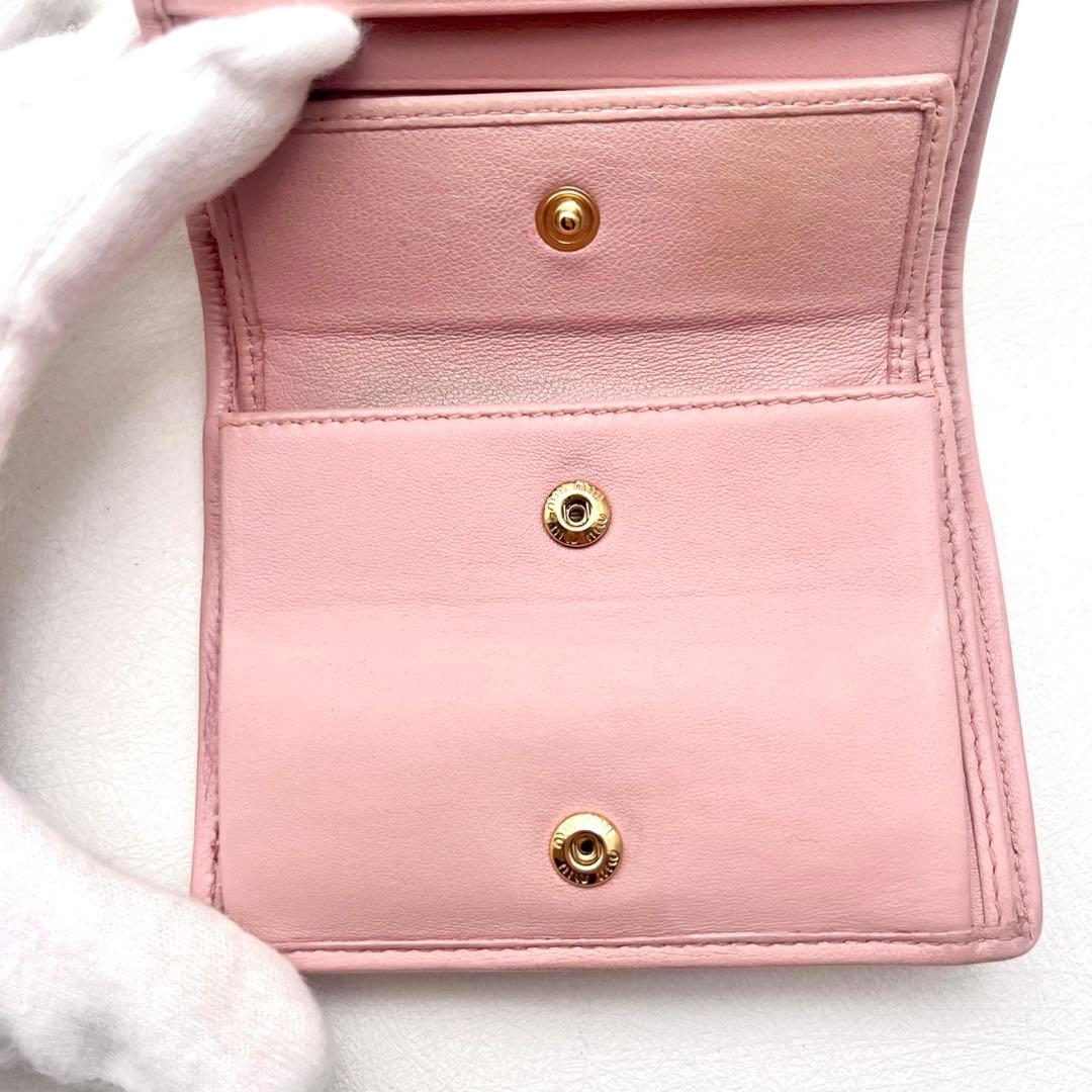 大人気 miu miu ミュウミュウ マテラッセ 二つ折り財布　0315-④