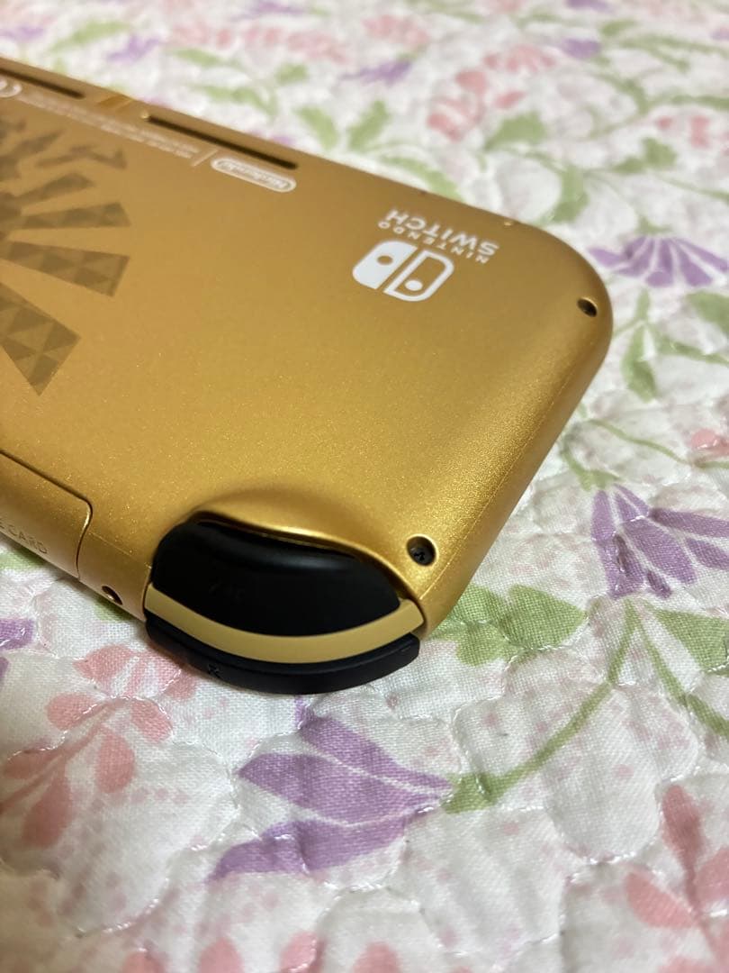 【美品】Nintendo Switch Lite ハイラルエディション