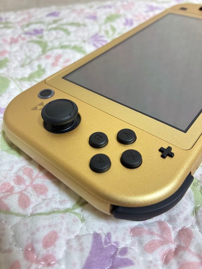 【美品】Nintendo Switch Lite ハイラルエディション