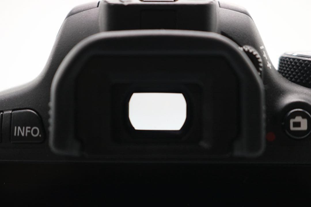 美品 【Canon EOS Kiss X7 ダブルレンズセット】 安心保証あり