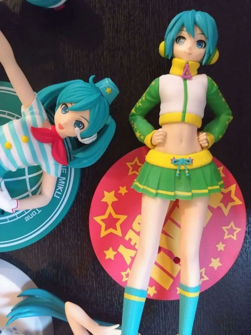 初音ミク　フィギュア