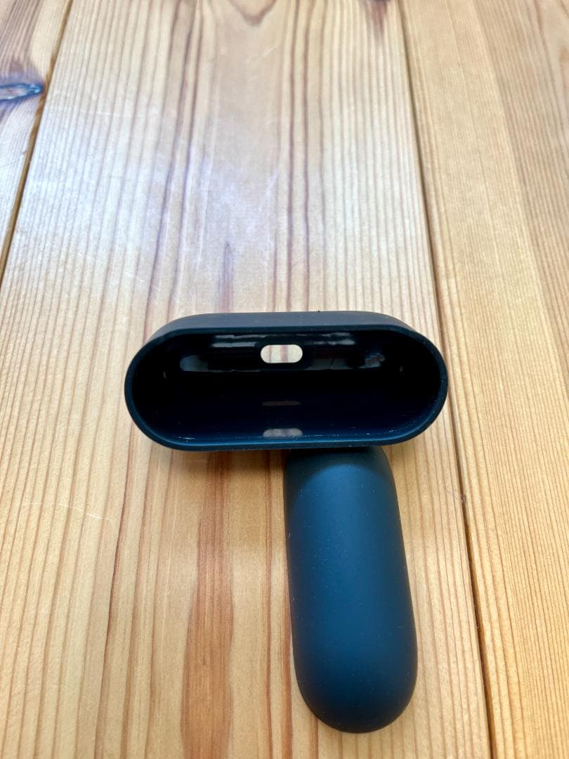AirPods Pro (第1世代) A2084 ＋ 耐衝撃シリコンケース付き