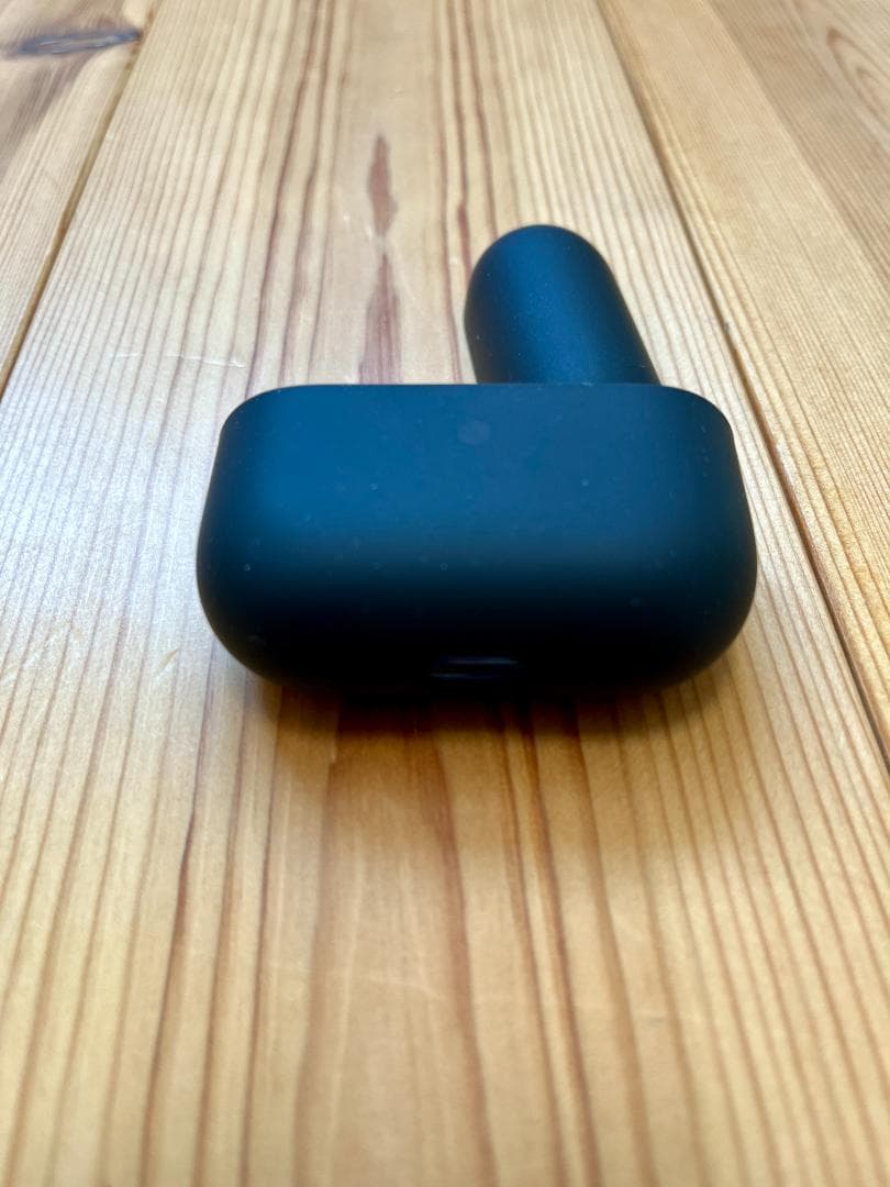 AirPods Pro (第1世代) A2084 ＋ 耐衝撃シリコンケース付き