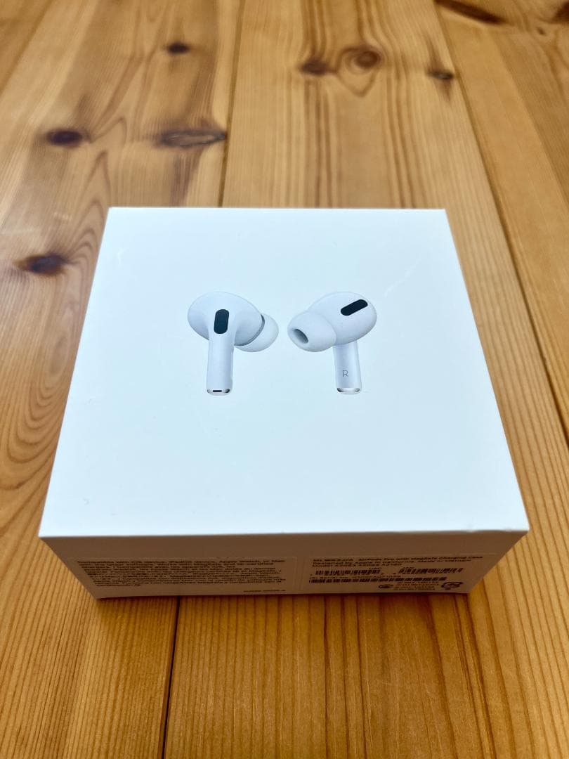 AirPods Pro (第1世代) A2084 ＋ 耐衝撃シリコンケース付き