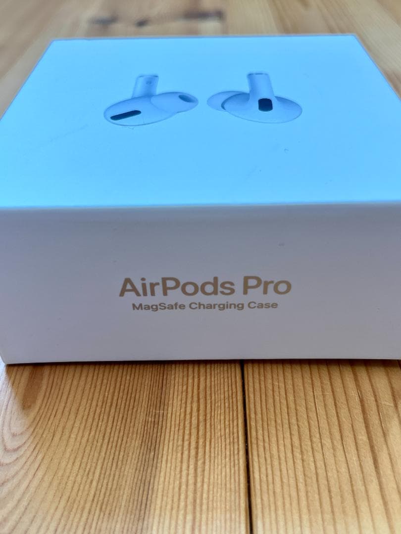 AirPods Pro (第1世代) A2084 ＋ 耐衝撃シリコンケース付き
