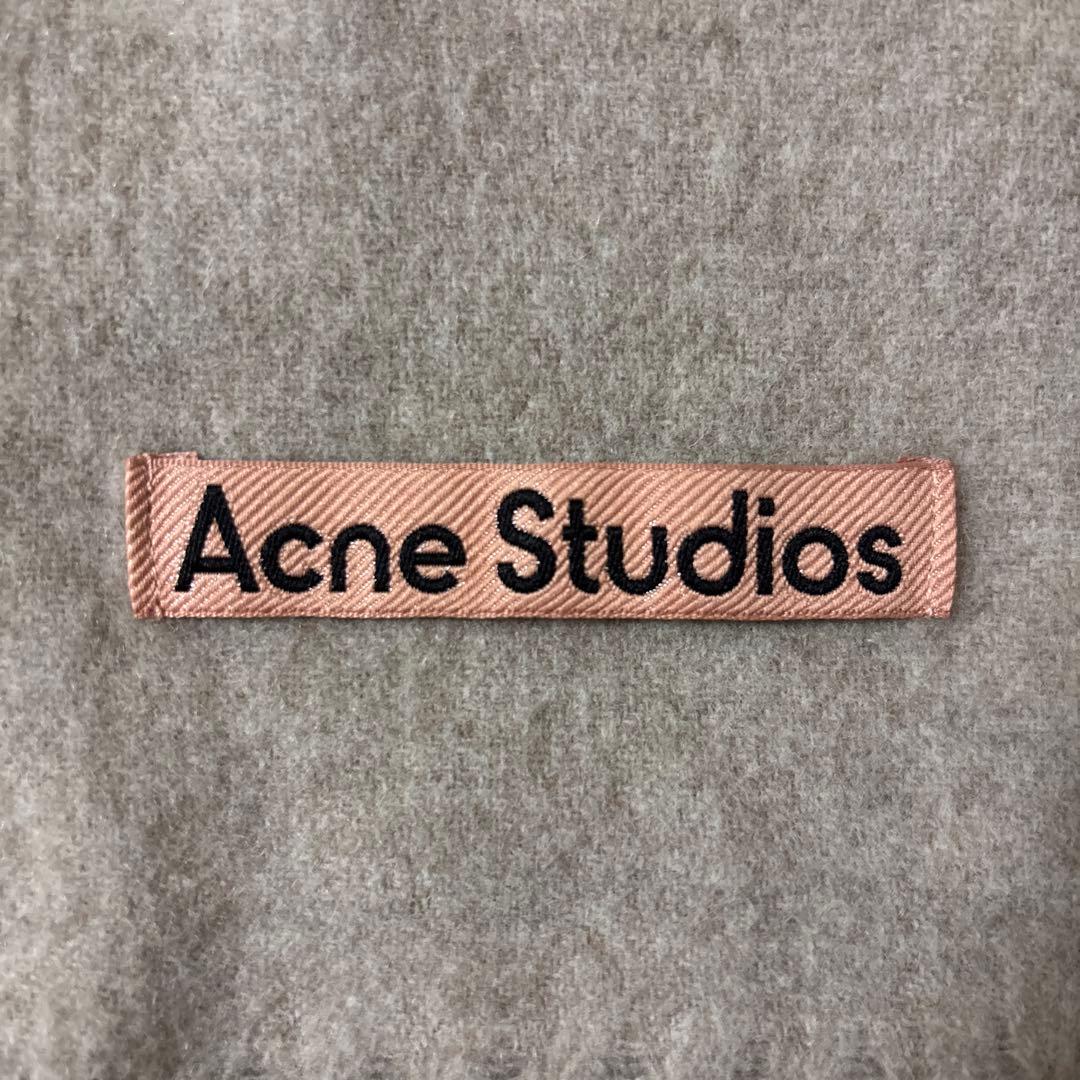 acne studios マフラー　オートミール