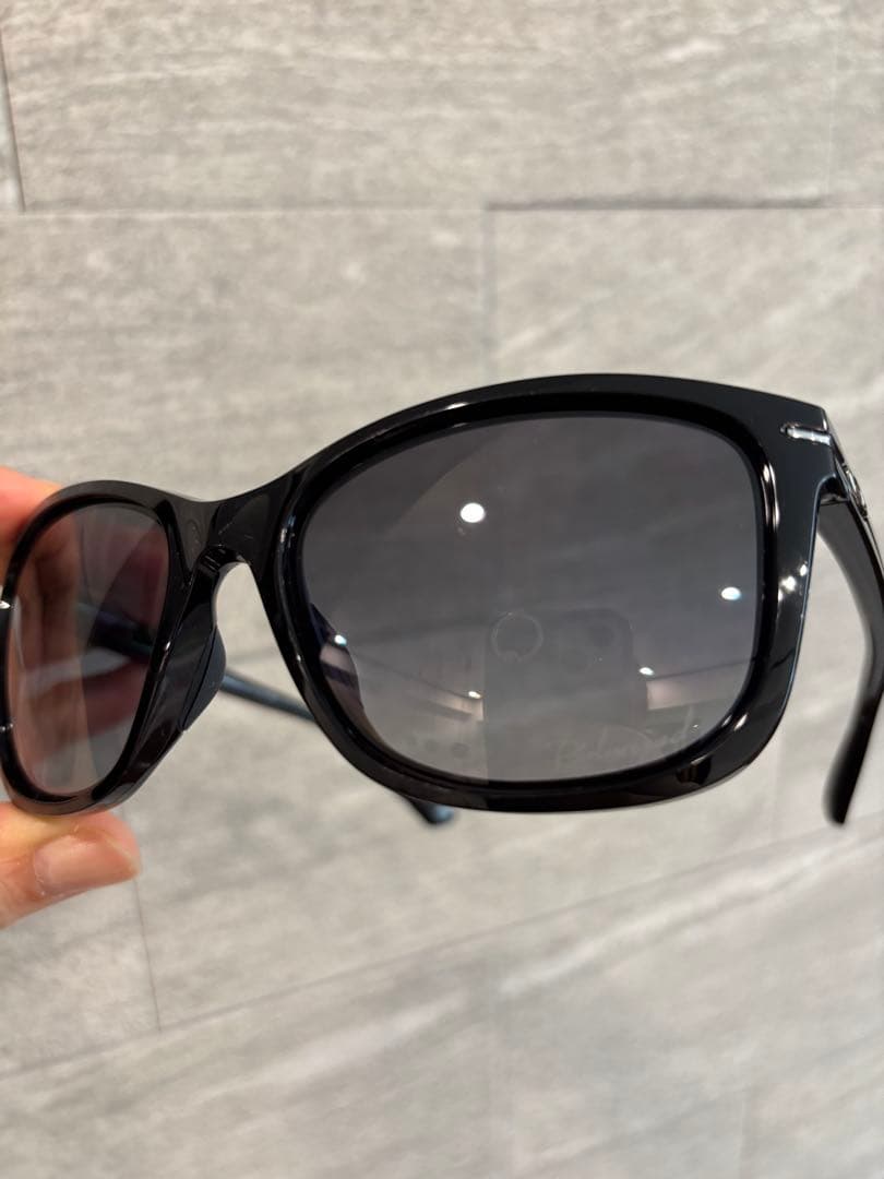 【美品】　オークリー　OO9232（OAKLEY）