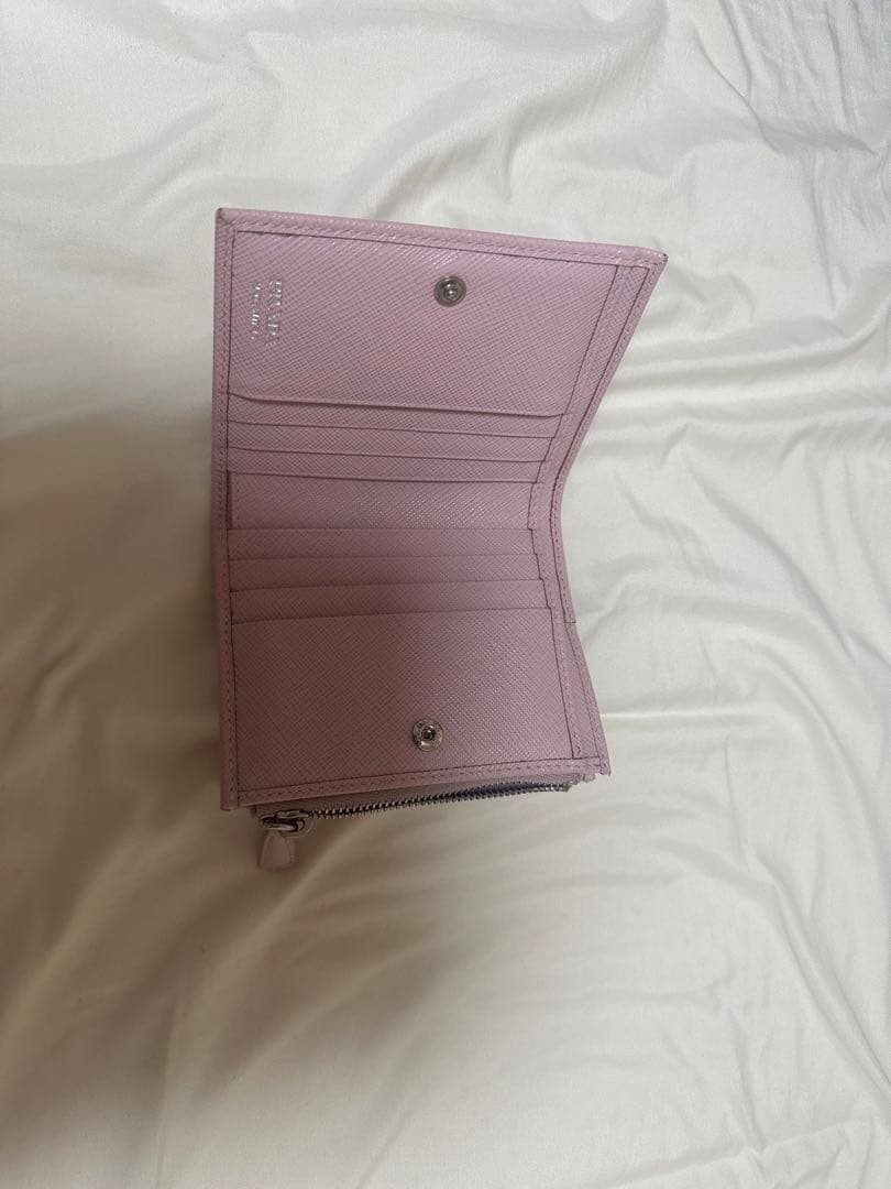 サフィアーノトライアングル 財布　ピンク