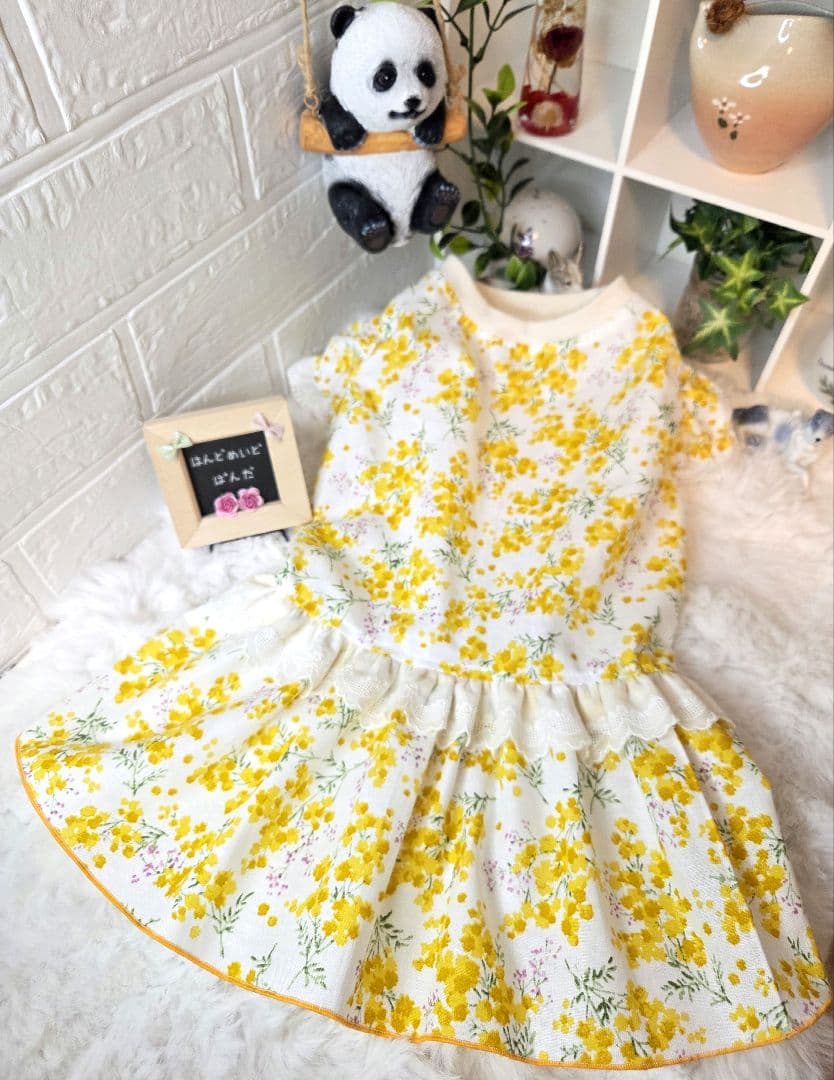 ハンドメイド犬服・春にぴったり・小花柄　❣️ギャザーたっぷティアードワンピース