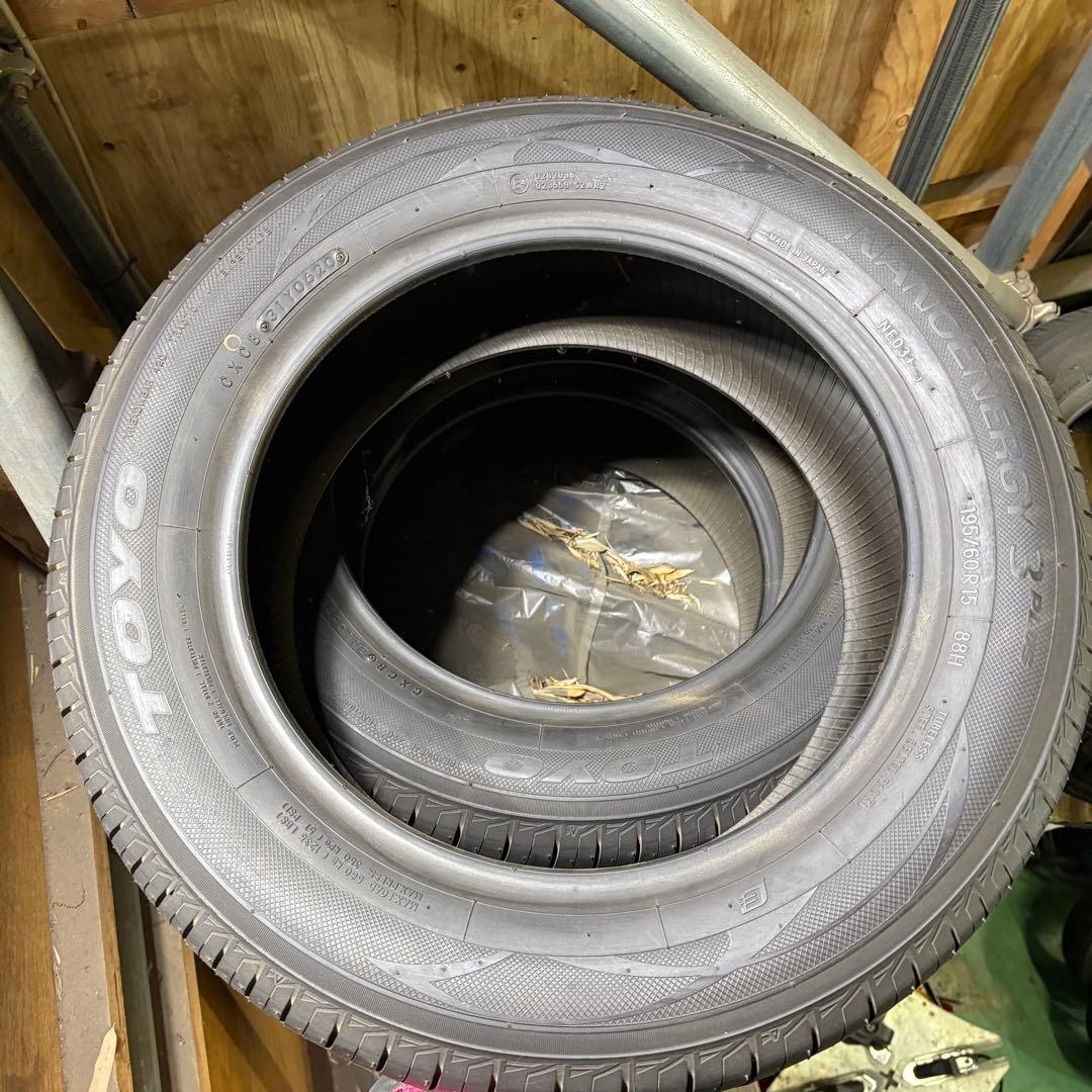 195/60r15 TOYO タイヤ