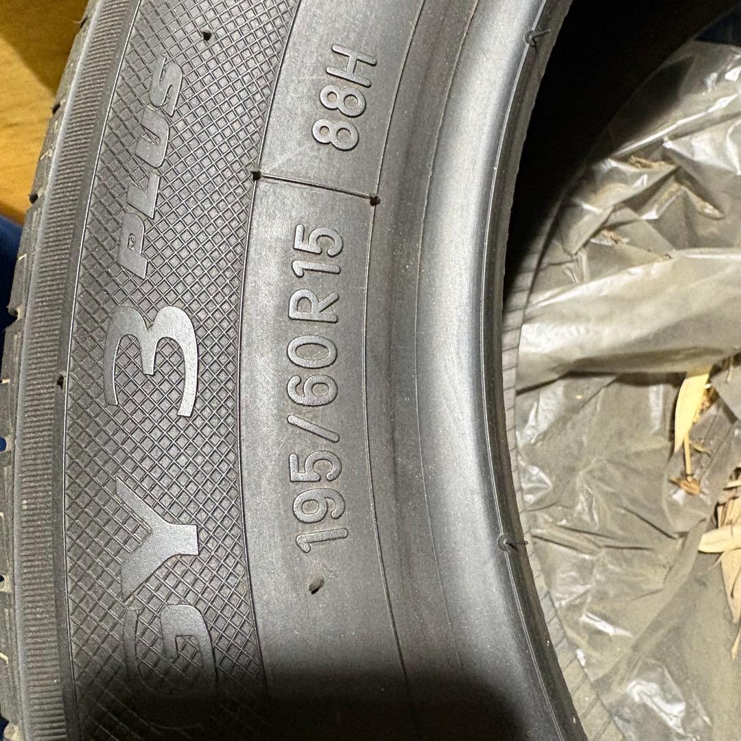 195/60r15 TOYO タイヤ
