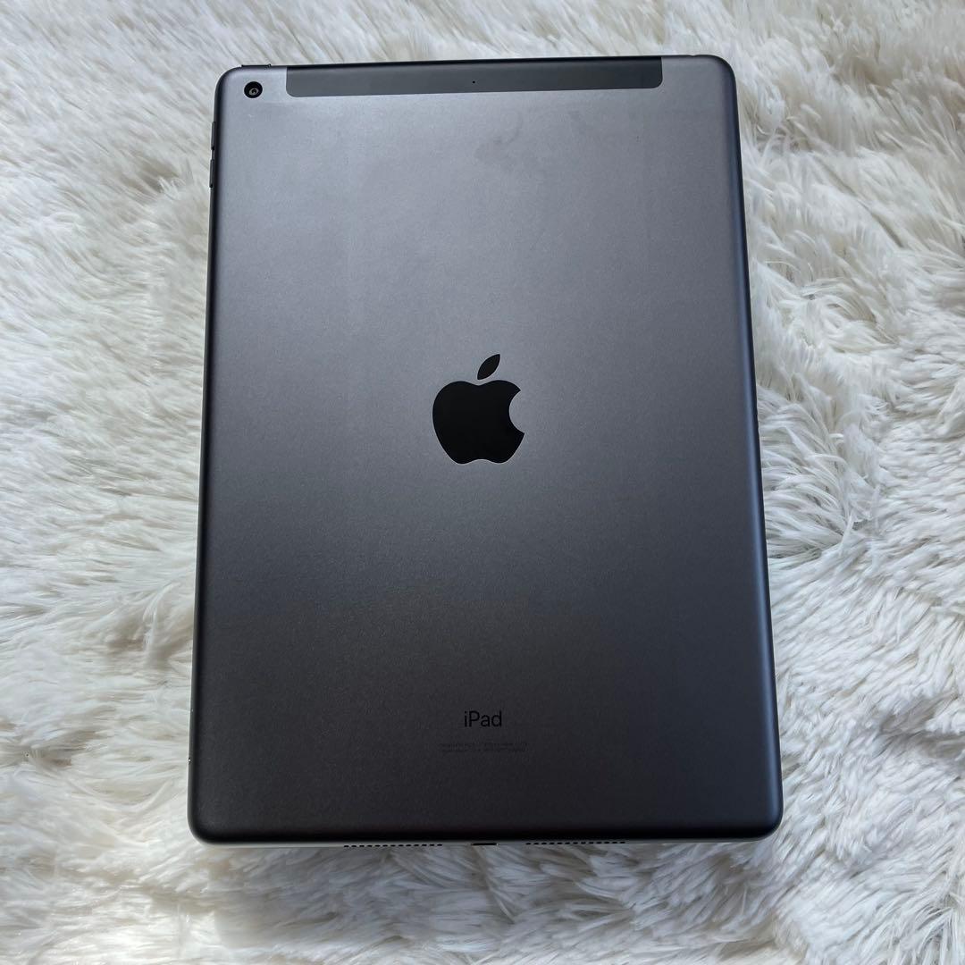 【完動品】iPad 第8世代 128GB SIMフリー 【すぐ発送】【付属品】