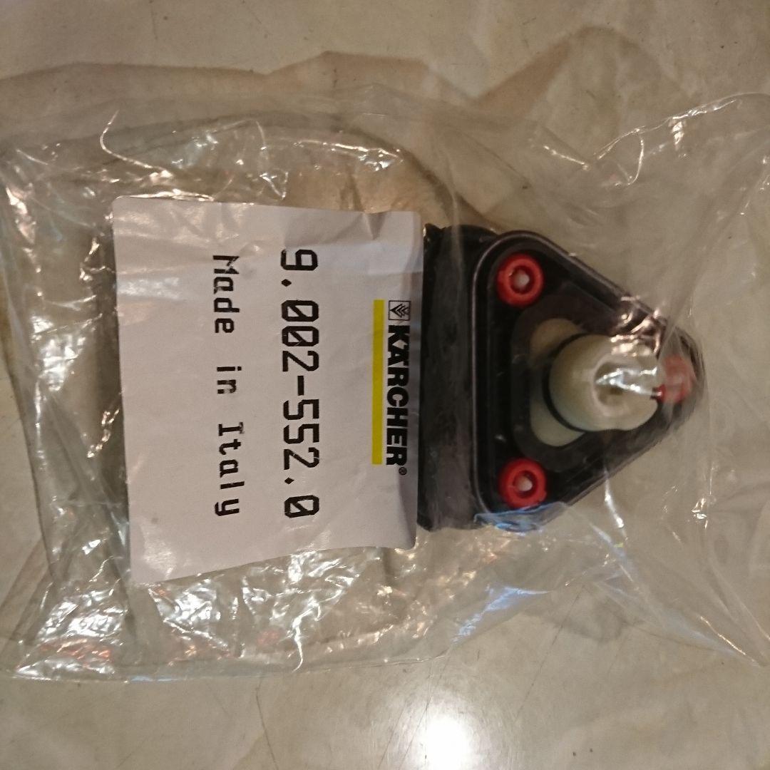 ケルヒャー 高圧洗浄機 パーツ シリンダーヘッド 新品、未使用！