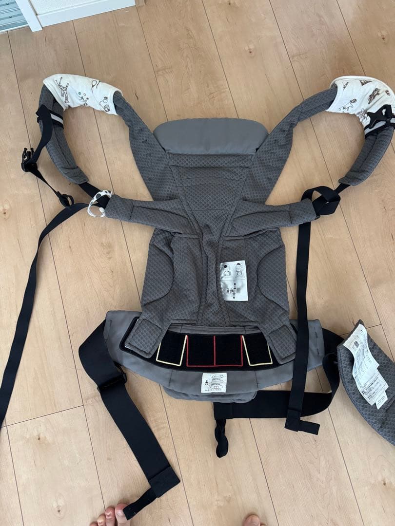 Ergobaby 抱っこ紐 グレー オールインワンベビーキャリア