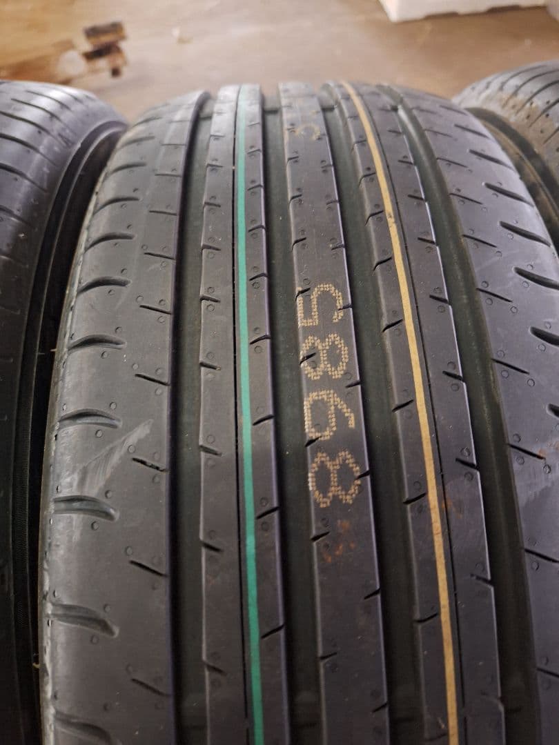 225/55R19 アルファード 新車外しタイヤ 4本セット ダンロップ