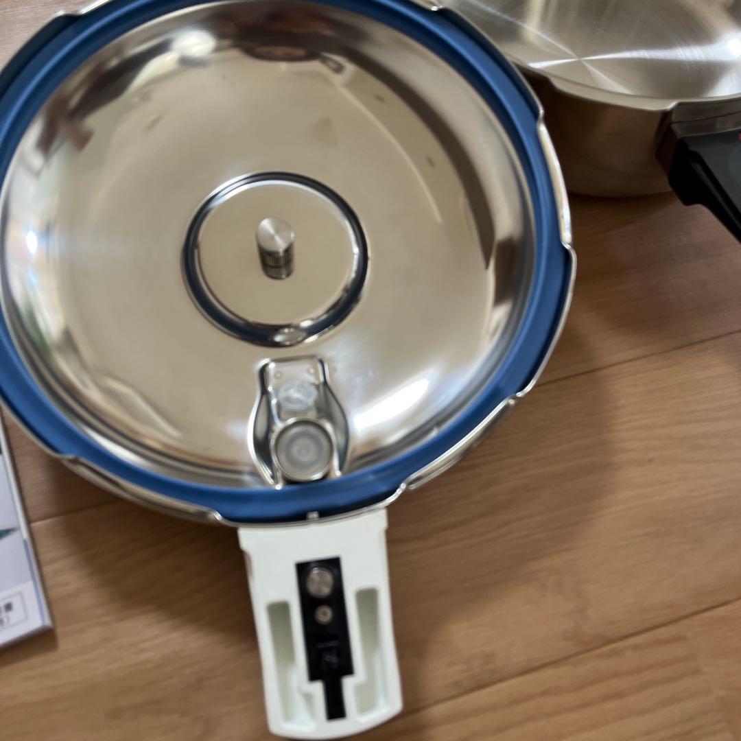 美品❗️アサヒ型金属パスカル圧力鍋M