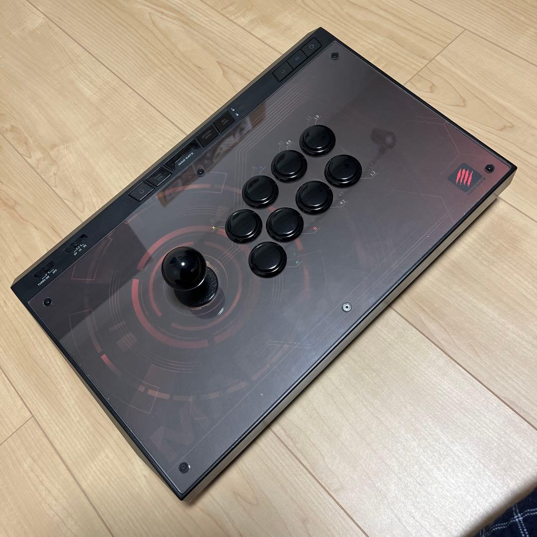 MADCATZ アーケードスティック USB接続 PS4/PC対応