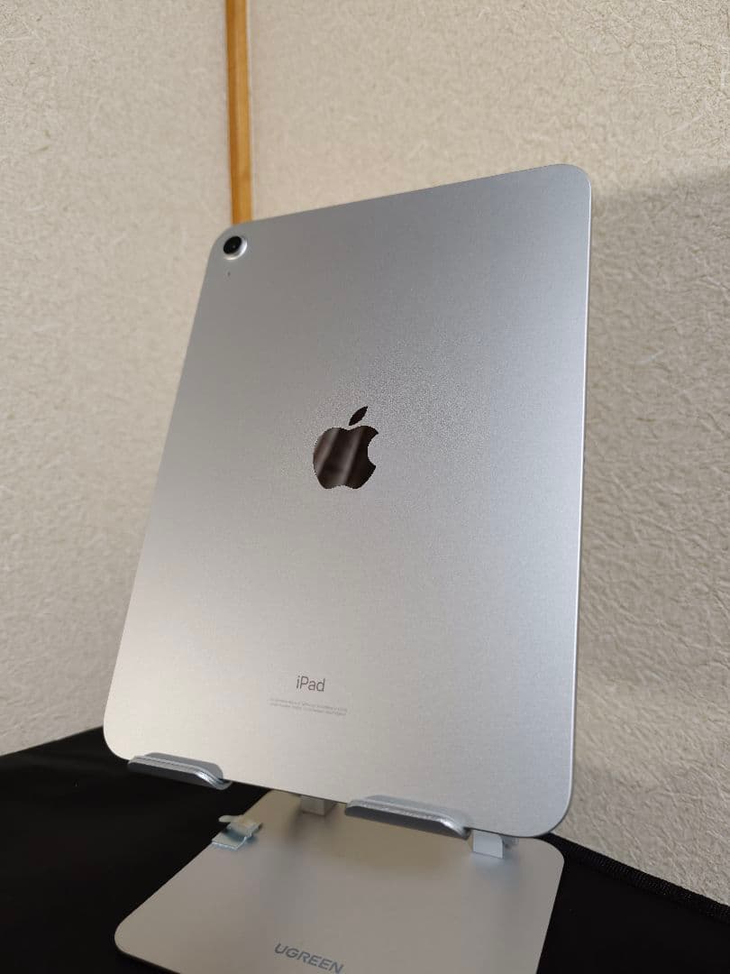 iPad 第10世代 Wi-Fiモデル 64GB シルバー 本体＆外箱