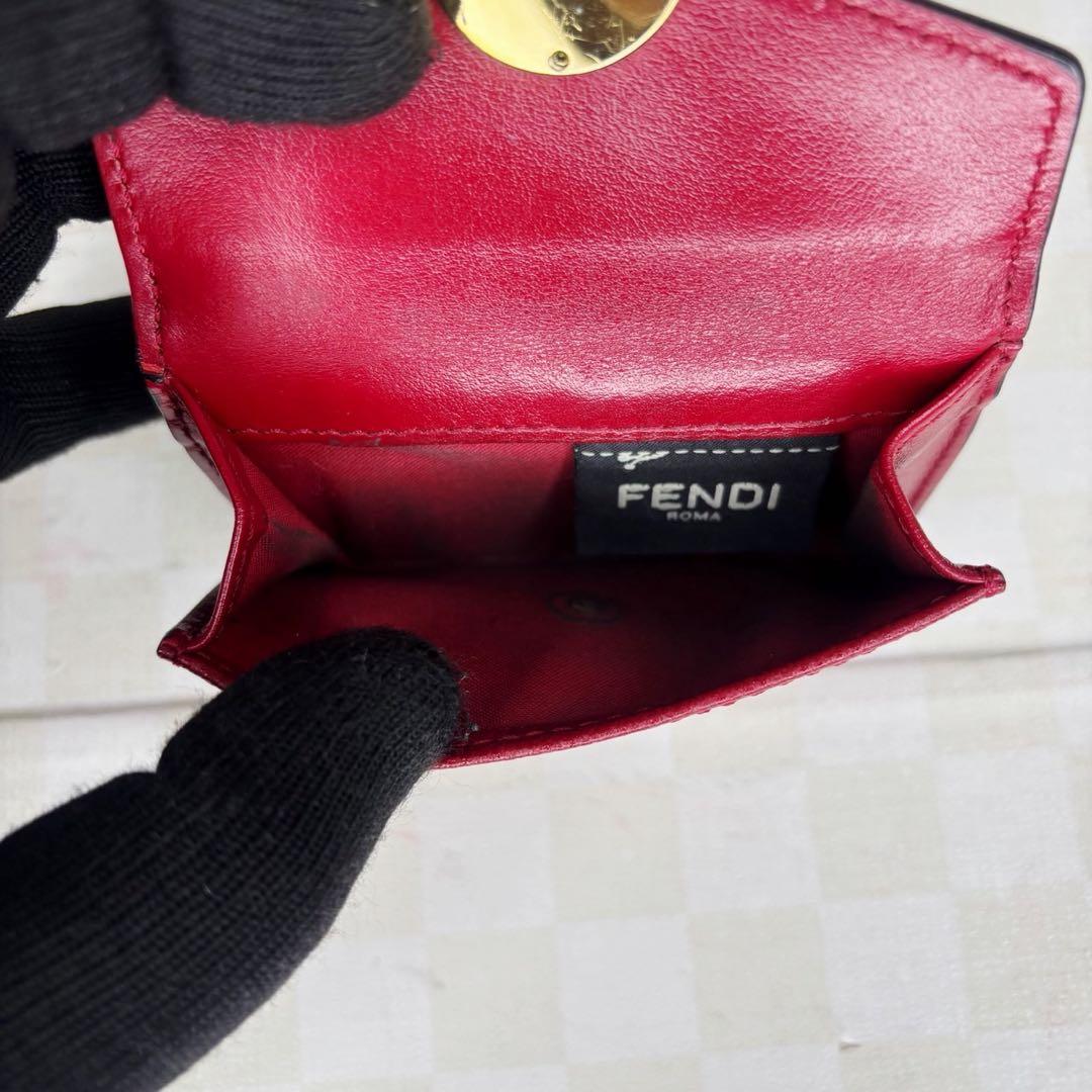 極美品　FENDI フェンディ　三つ折り財布　コンパクトウォレット　M07