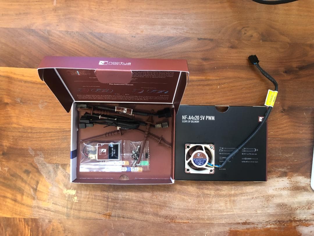 Noctua 静音ファン 3点セット 使用数日 付属品あり