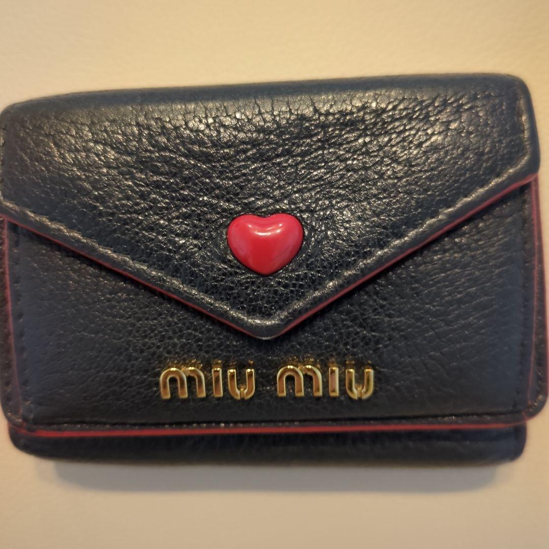 人気✨ MIU MIU ラブレター ハート マドラス 三つ折り財布 ウォレット