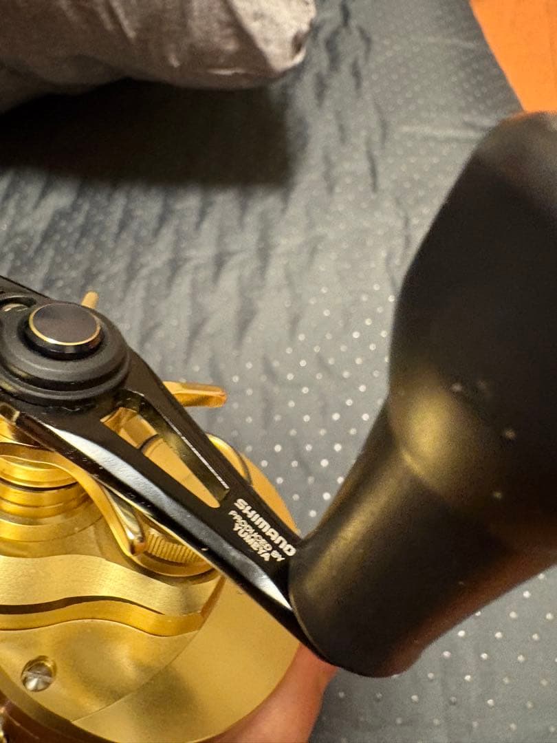 22CALCUTTA CONQUEST 200XG ハンドルは純正戻し