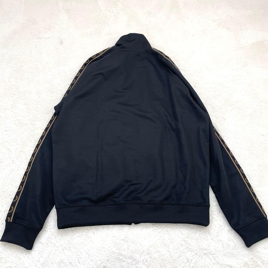 ジャケット・アウター FRED PERRY Contrast Tape Track Jacket