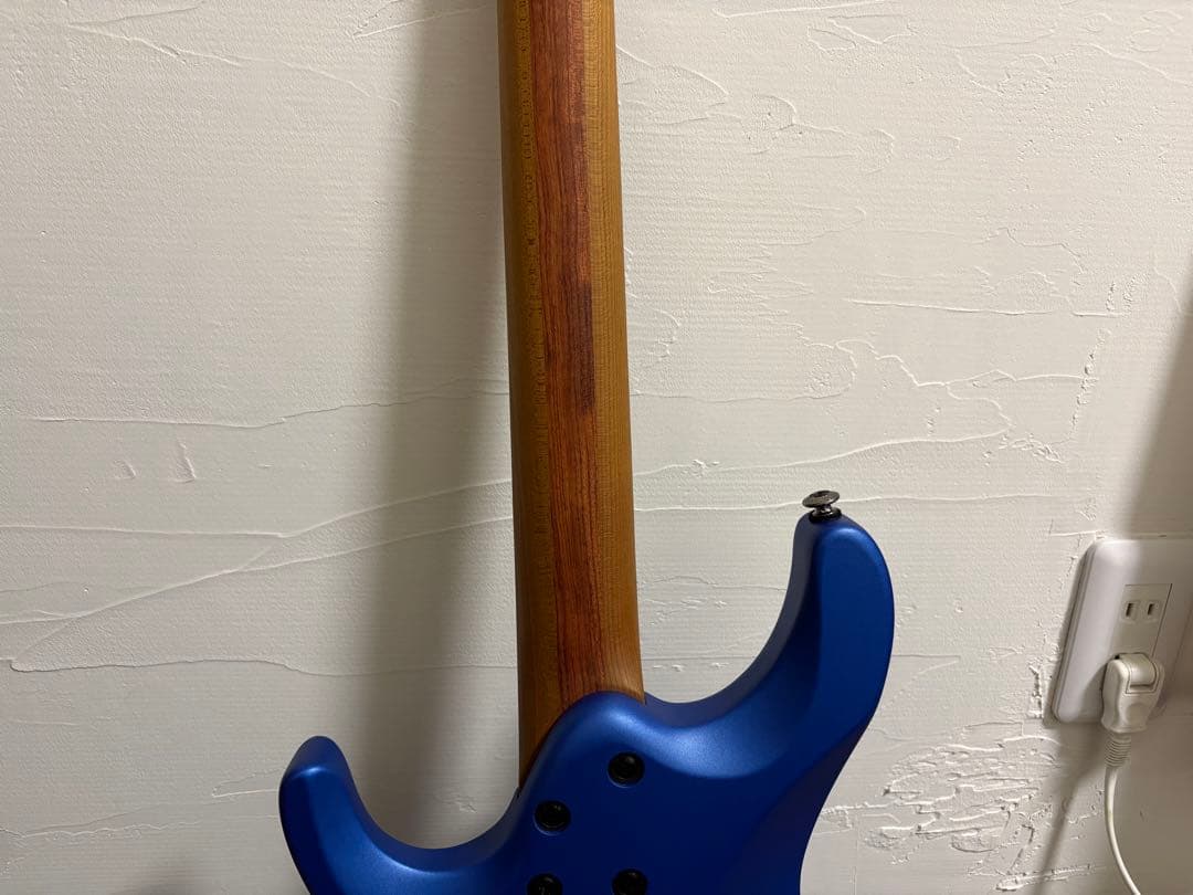 カ*ズ様 美品 Ibanez Q52 アイバニーズ ヘッドレス 6弦ギター 超軽