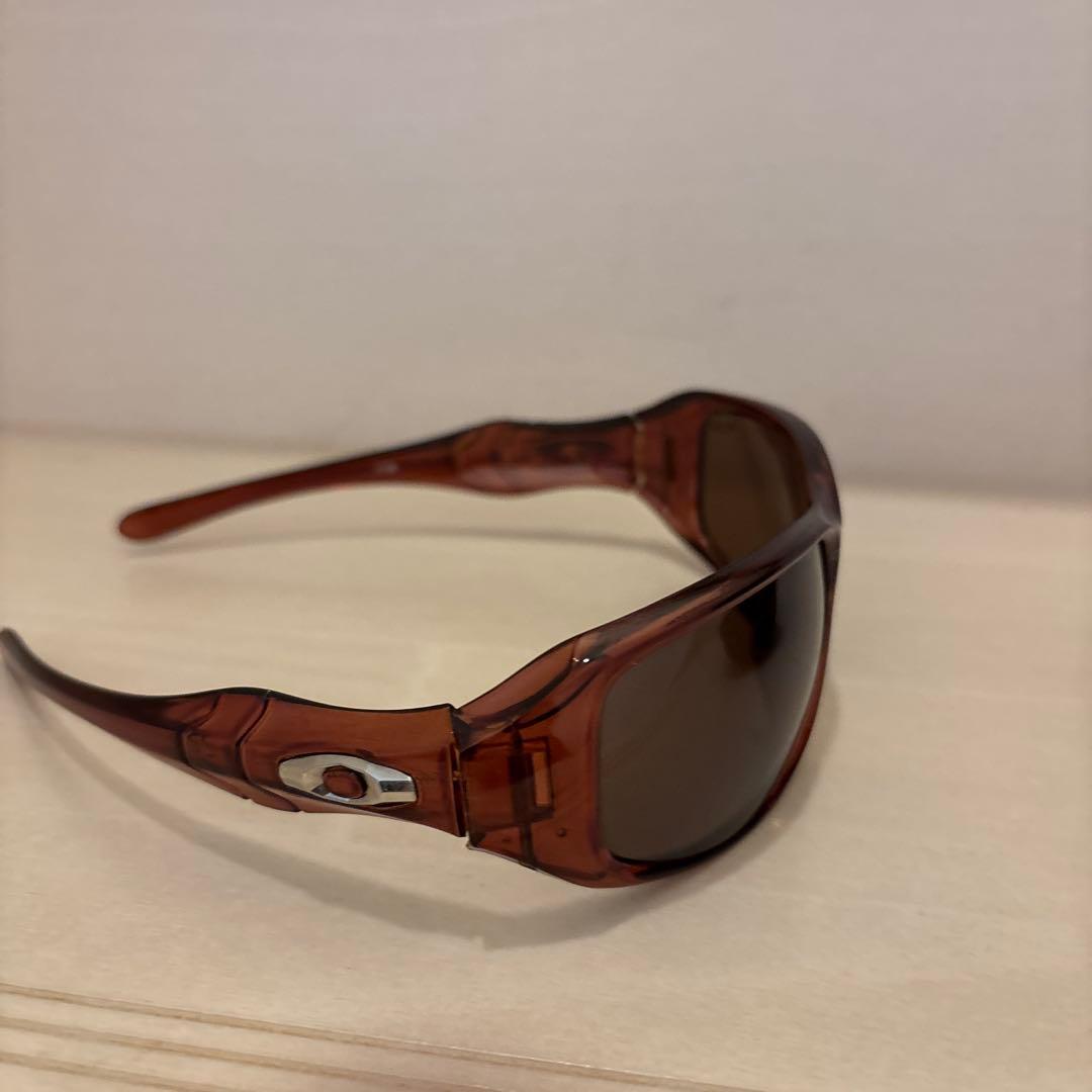 Oakley ブラウン サングラス ケース付き