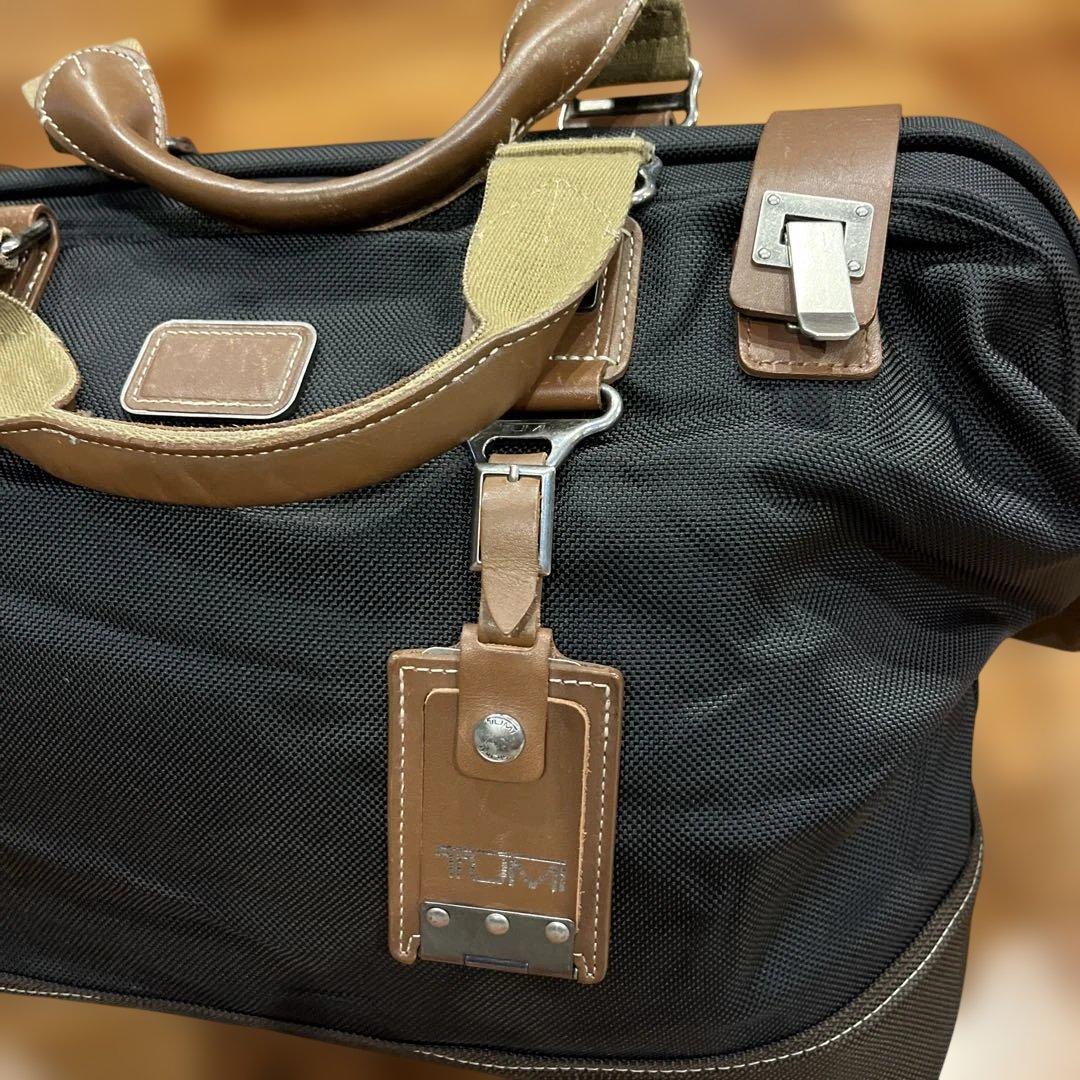 TUMI ボストンバッグ