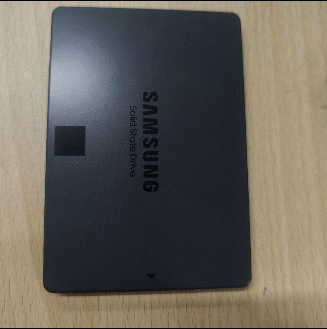 Samsung 860 QVO 1TB 内蔵型SSD