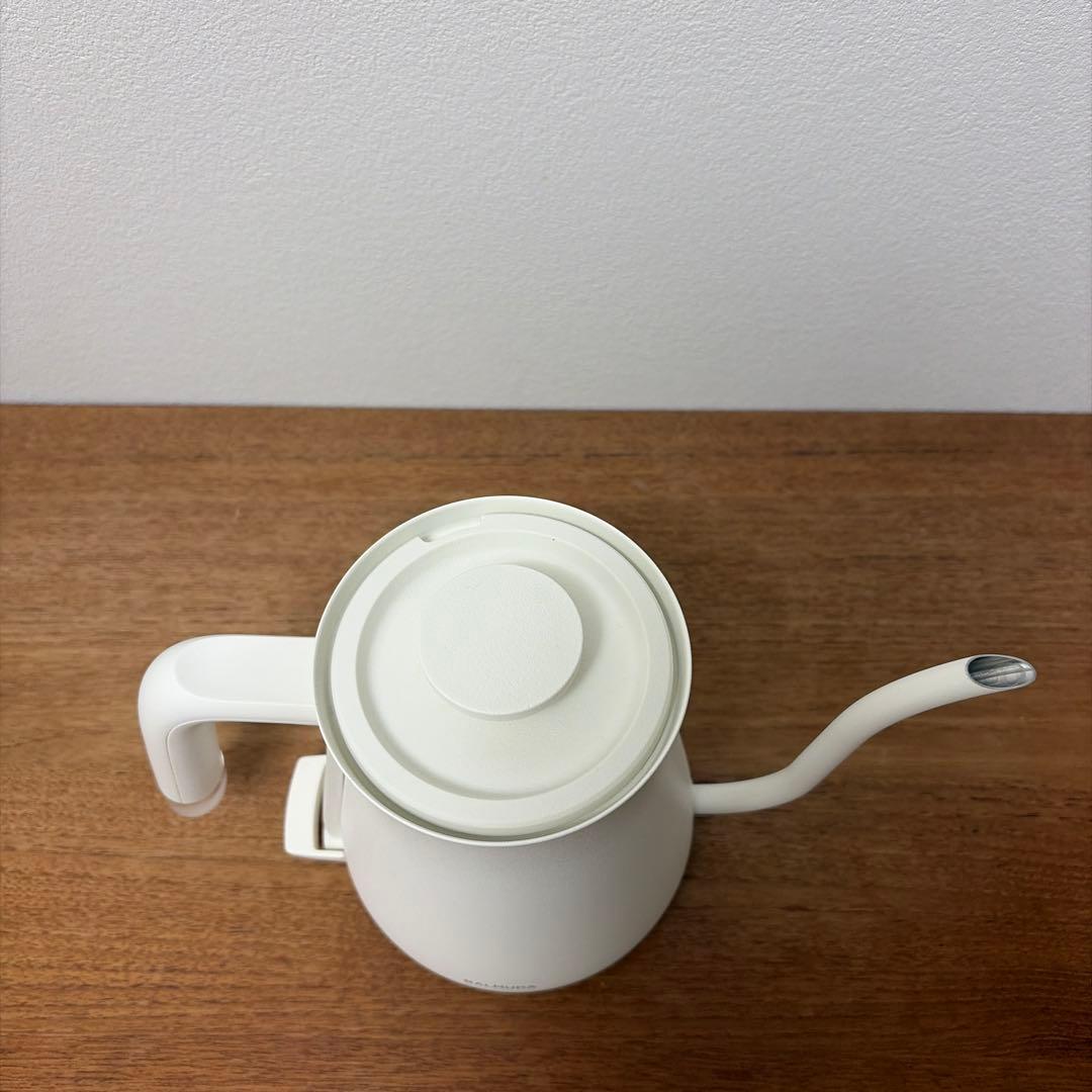 【美品】バルミューダ 電気ケトル KPT01JP-WH BALMUDA