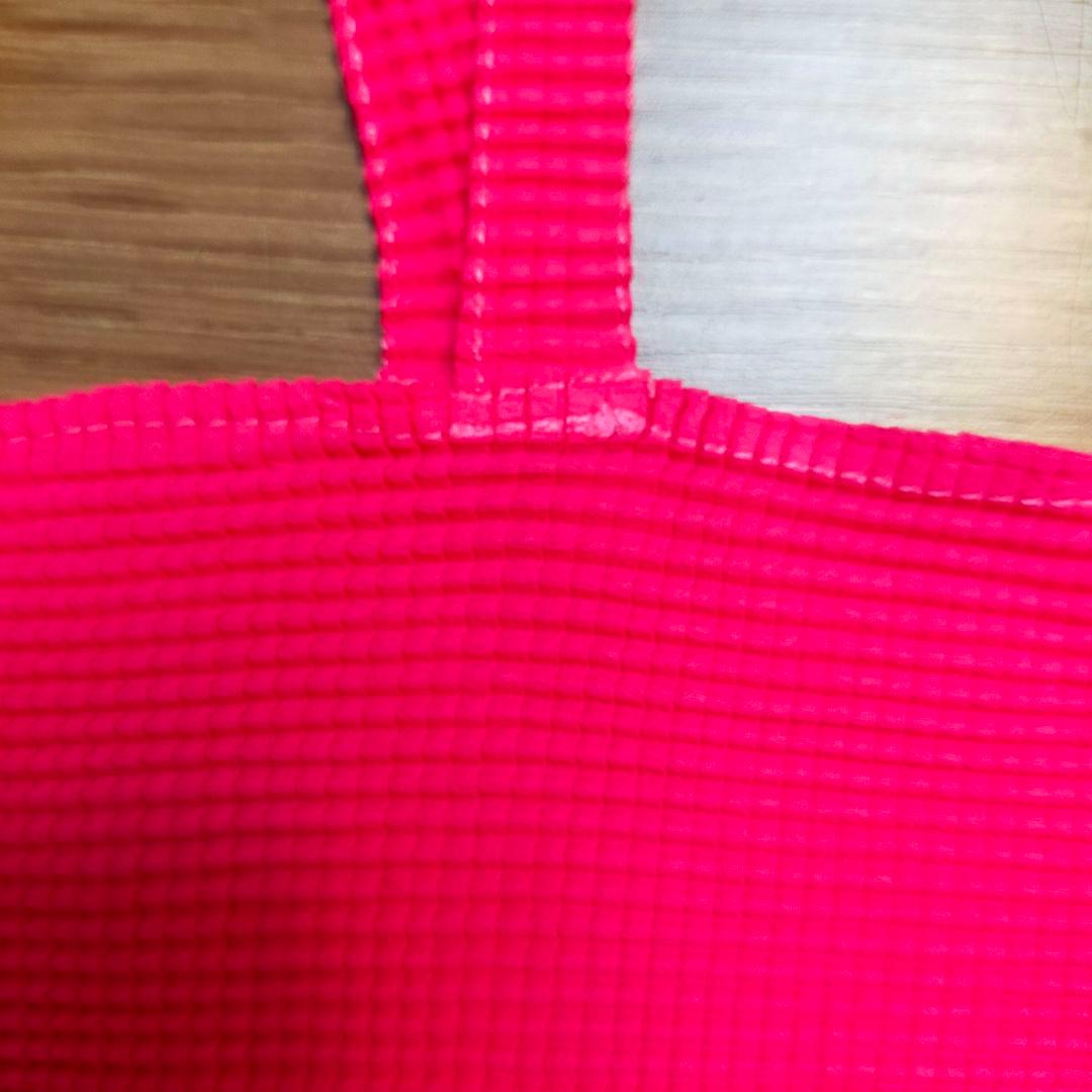 ISSEY MIYAKE PLEATS ピンクキャミソール
