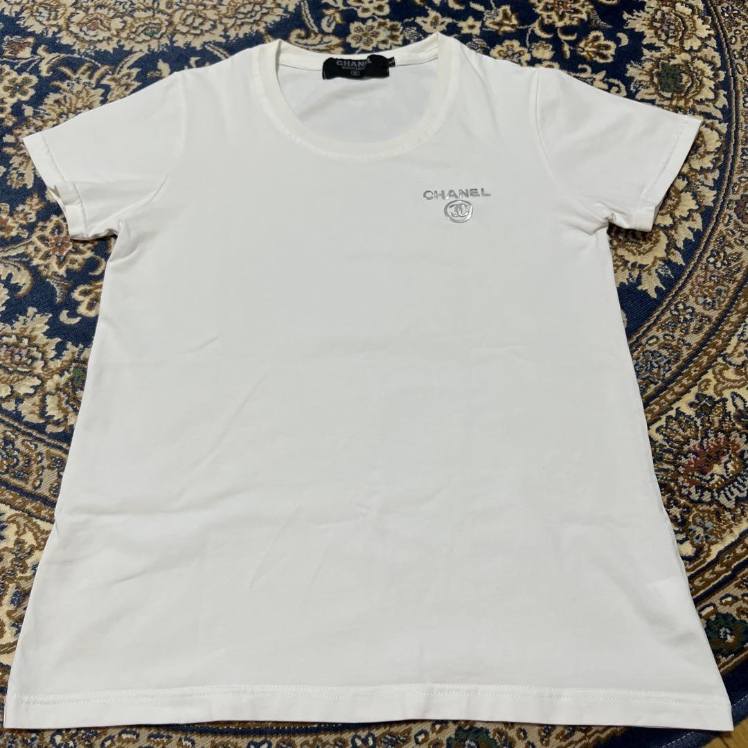 【美品】 CHANELレディース半袖Tシャツ Lサイズ
