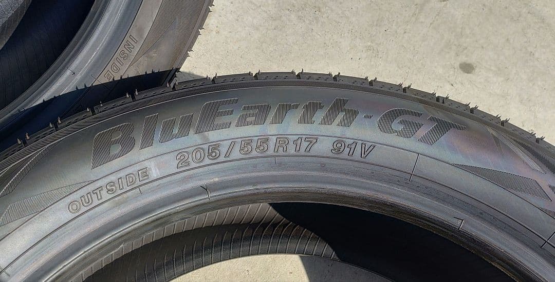 Yokohama BluEarth-GT 205/55R17 4本 新車外し