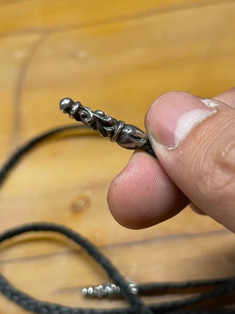 レザーブレイド スクロール チップ 紐のみ　クロムハーツ