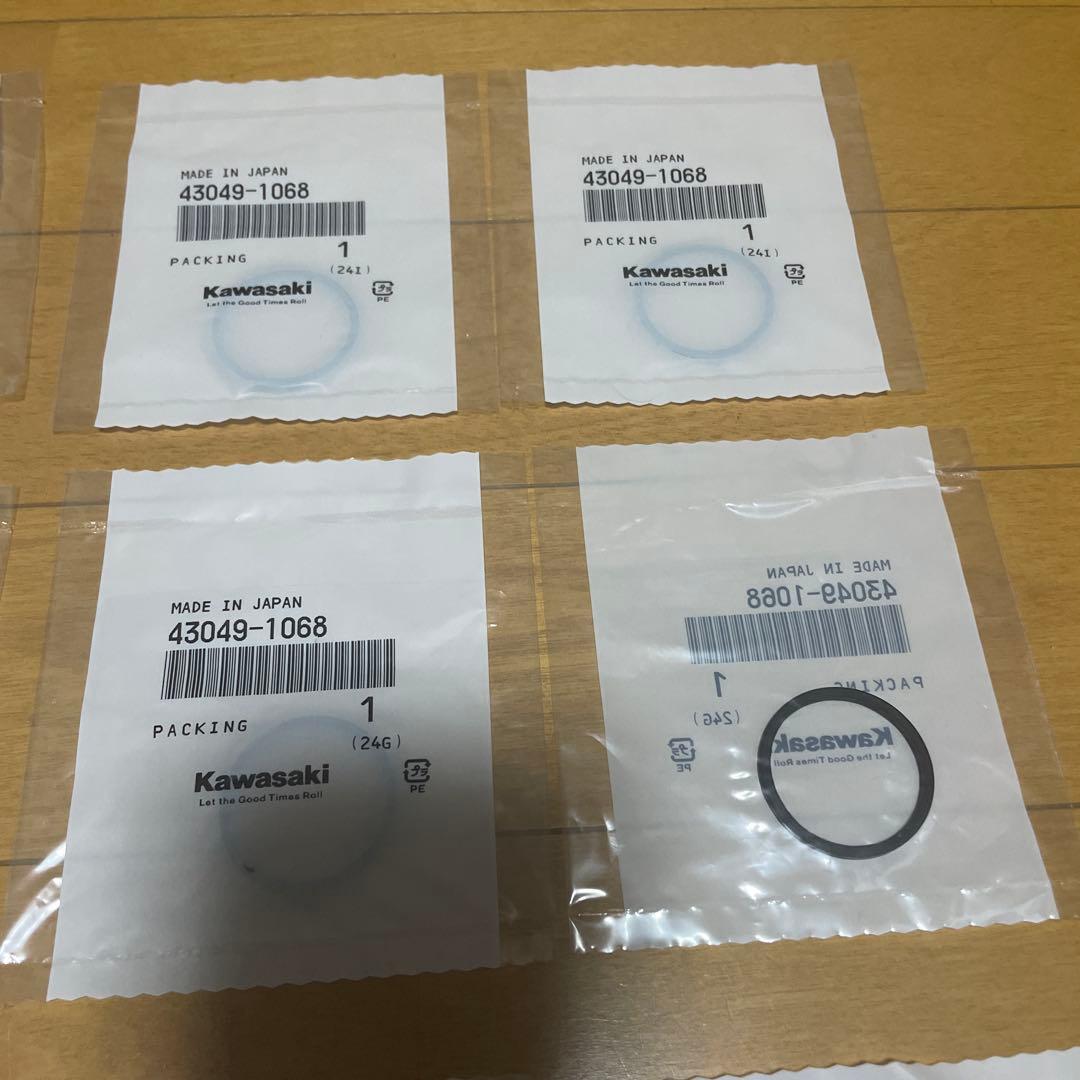 ゼファーχ用　ブレーキキャリパー　パッキン　新品