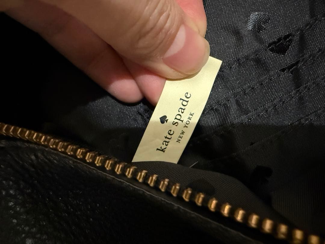【美品】kate spade 黒 レザー ウエストポーチ