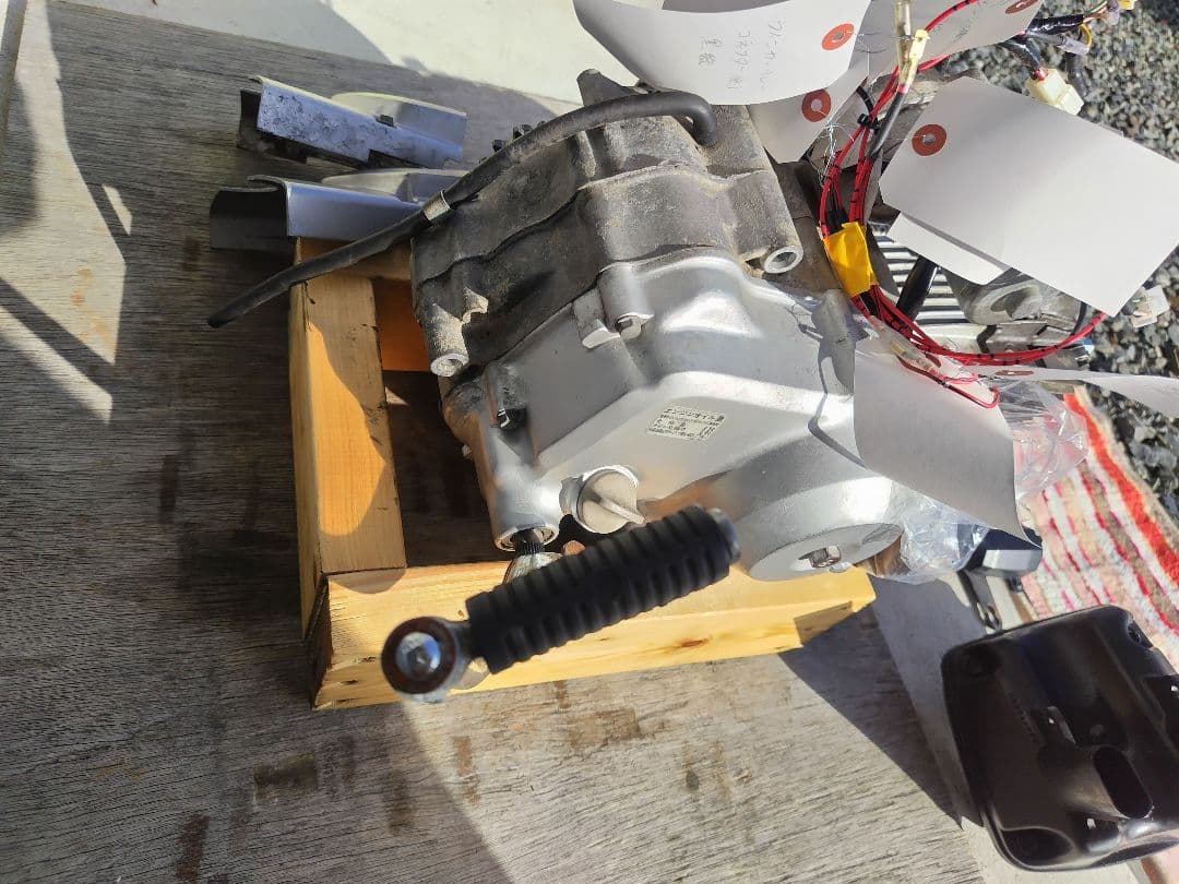 【限定値下げ】スーパーカブ スーパーカスタム(角目)C50-Eエンジン(12V)