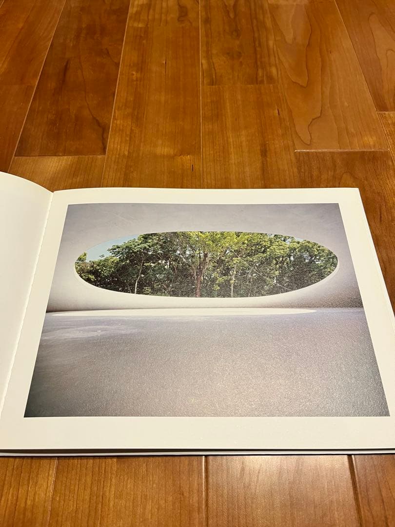 内藤礼 西沢立衛 豊島美術館 写真集 第1版第1刷発行 2000部限定 絶版