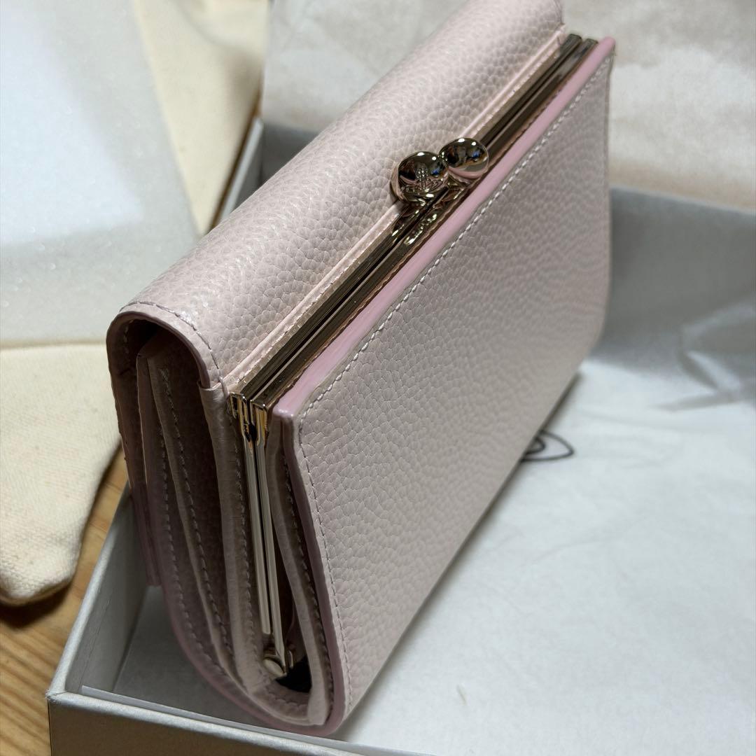 新品！ヴィヴィアンウエストウッドVivienne Westwood 財布　がま口