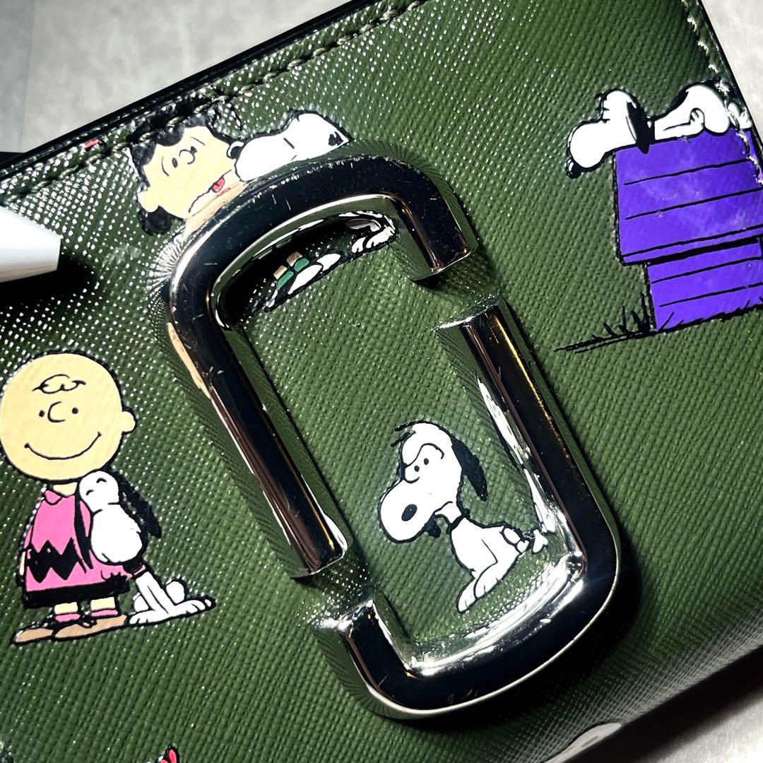 マークジェイコブス　スヌーピー✖️ピーナッツ　二つ折り財布　スナップショット