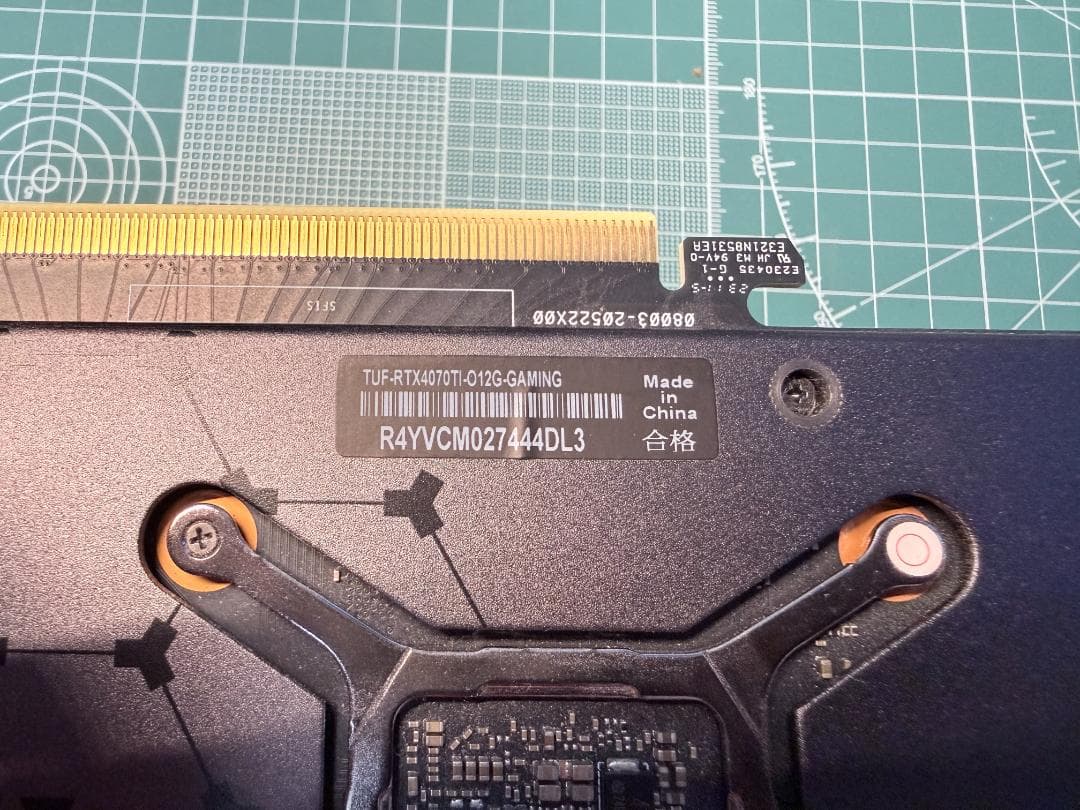 グラフィックボード・グラボ・ビデオカード ASUS TUF Gaming RTX 4070 Ti OC 12GB