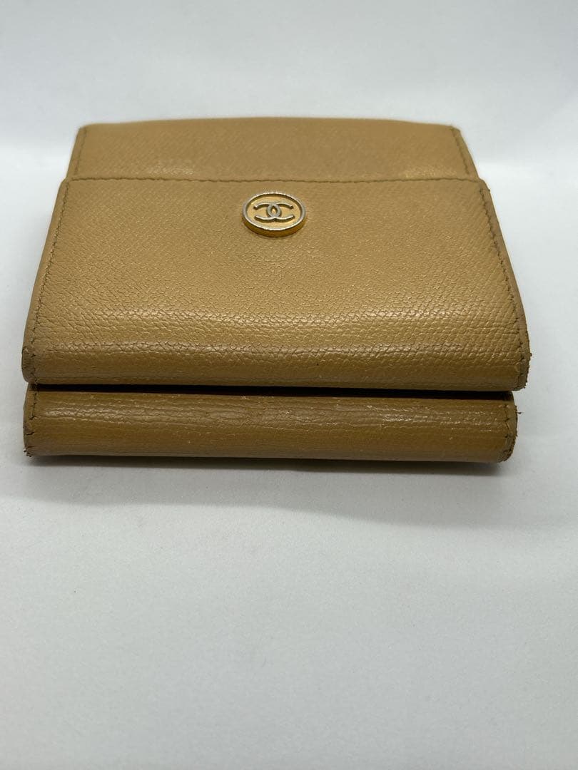 良品✨　シャネル　シリアル有　折り財布　イエロー　レザー　ココボタン/714