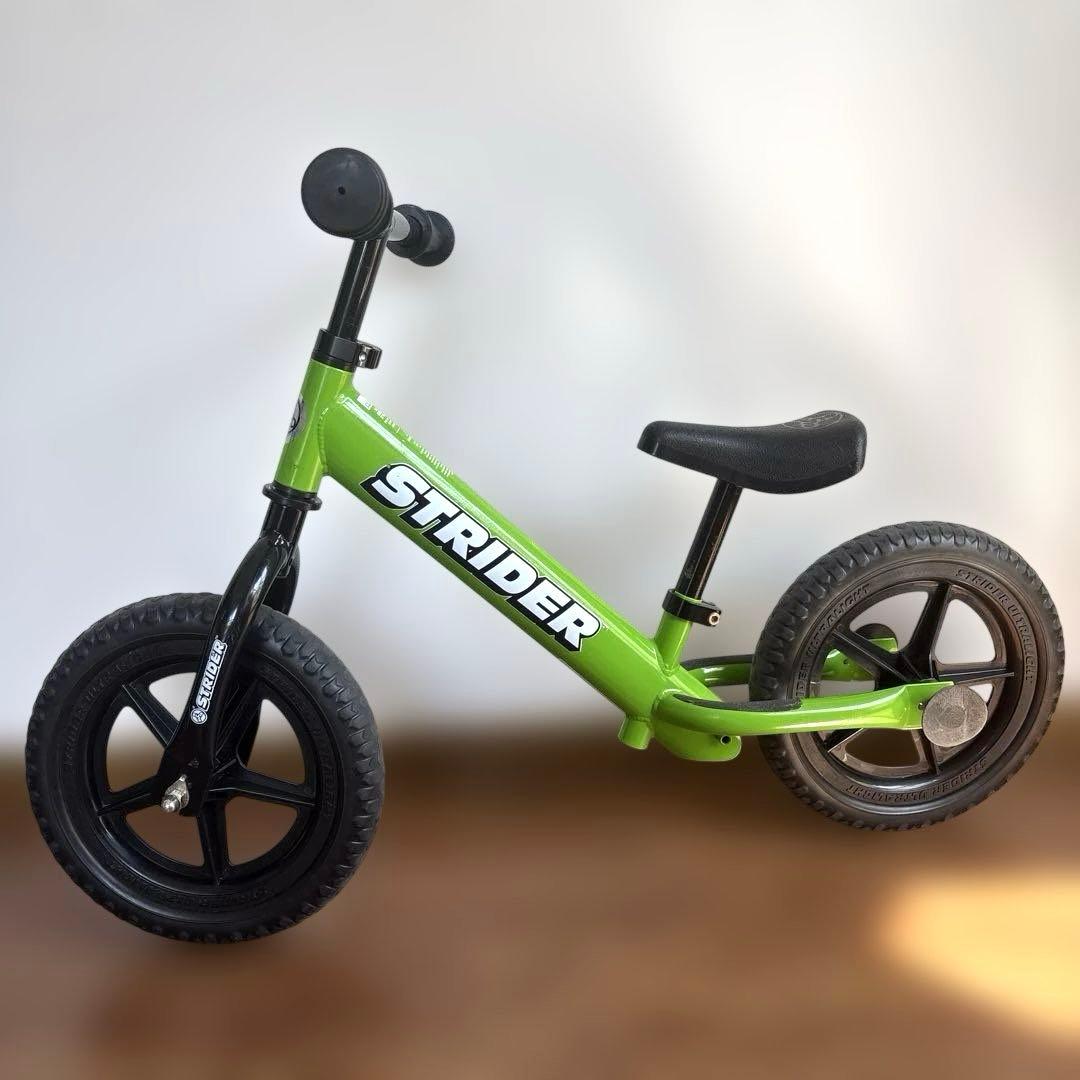 STRIDER ストライダー　クラシックモデル　12インチ　グリーン　黄緑