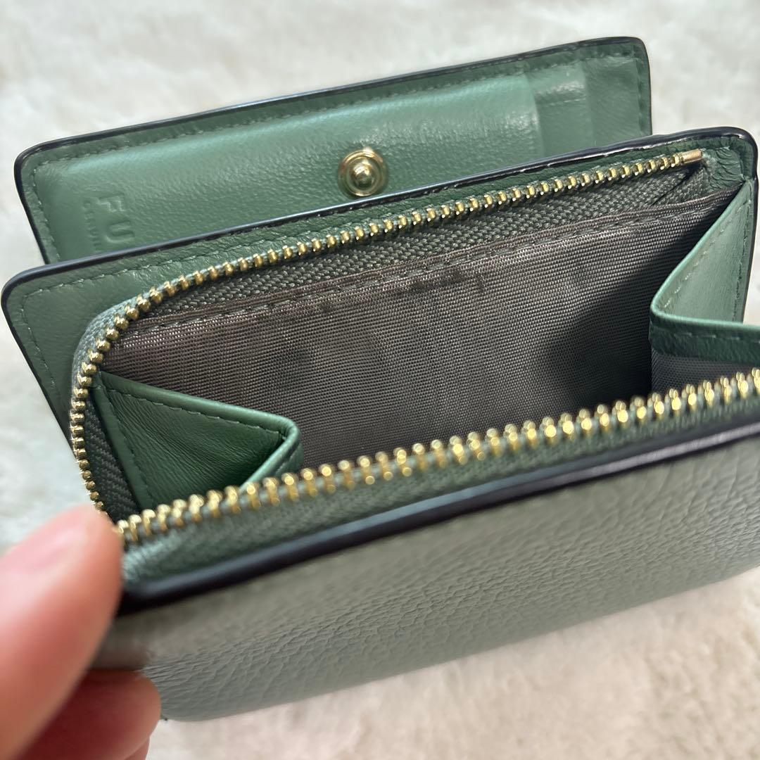 【値引き中】FURLA CAMELIA コンパクト財布 S