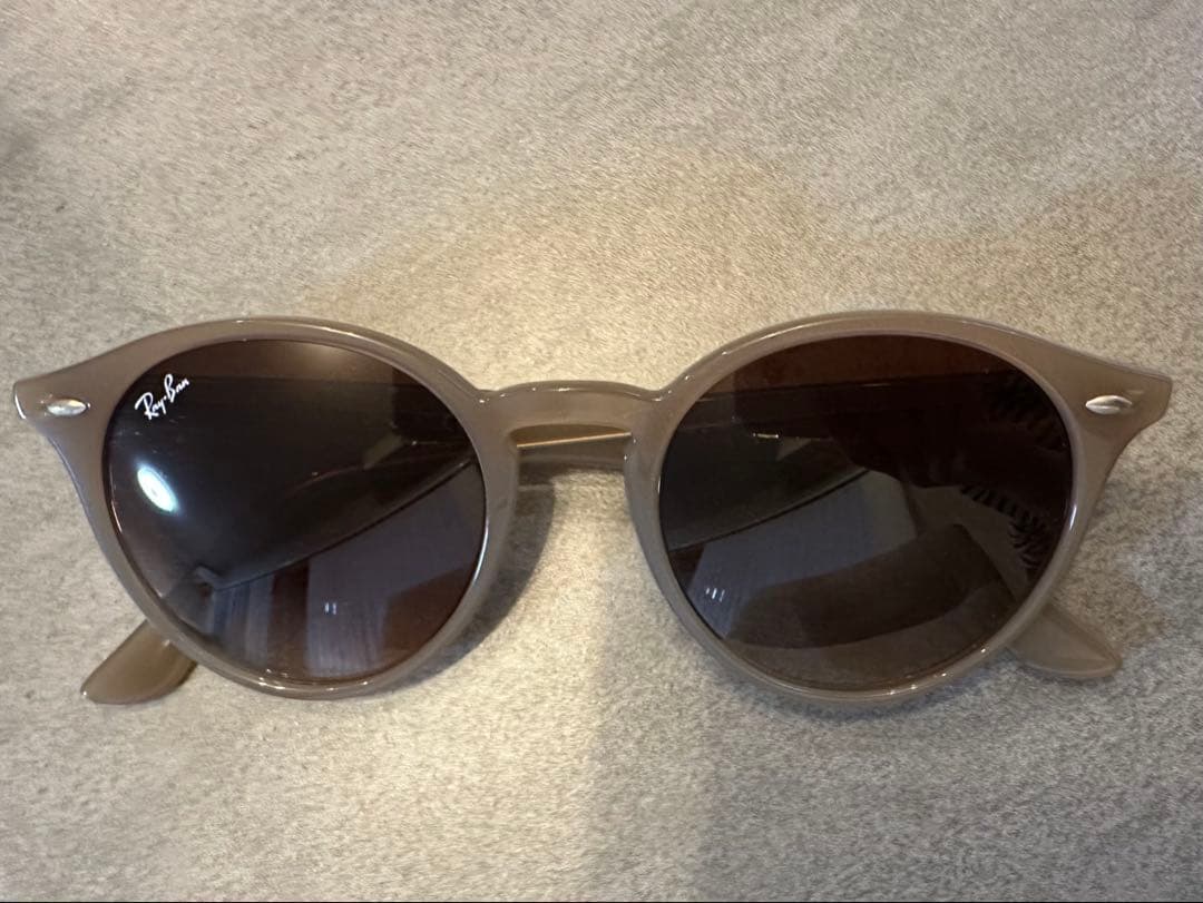 【美品】Ray-Ban サングラス　RB2180F