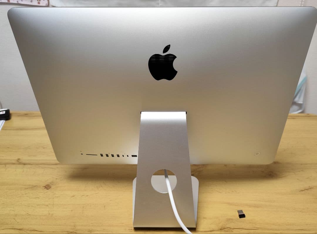 iMac 21.5インチ 2017 8GB Sequoia15.7.2