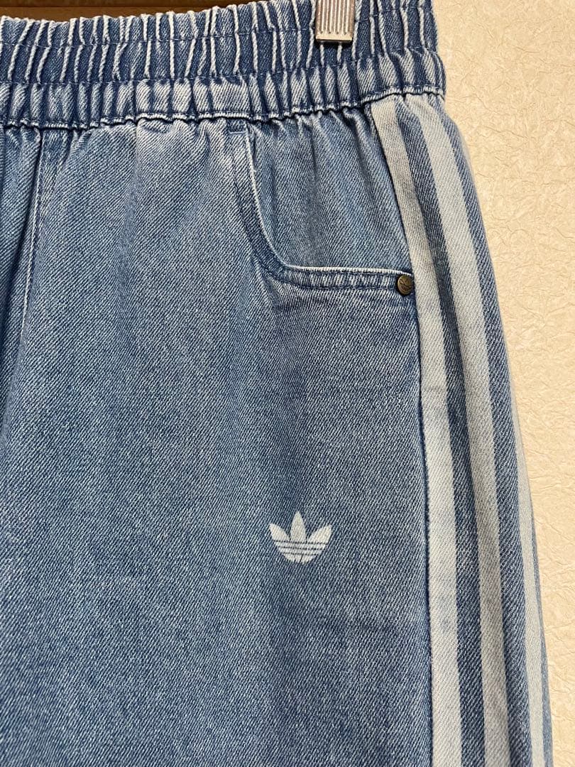 adidas デニムジョガーパンツ M